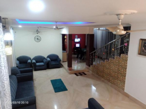 LOZZY HOMESTAY